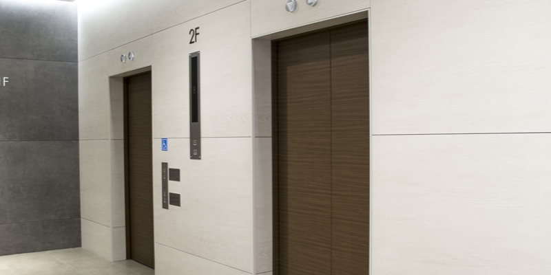 エレベーター